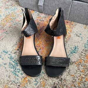 Miz mooz black low sandals 7.5